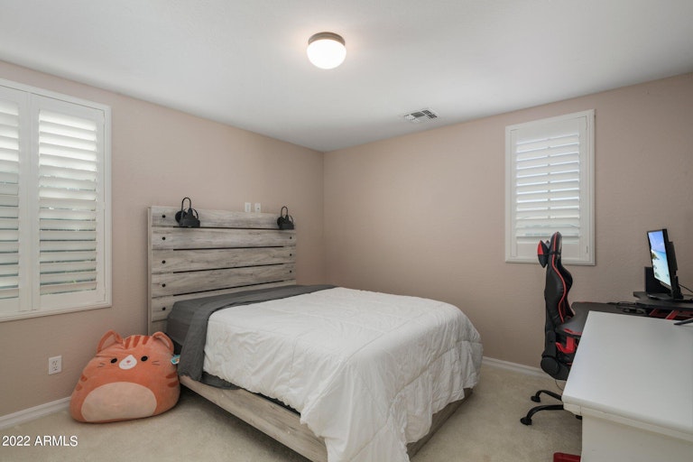 Photo 11 of 29 - 2595 E Carob Dr, Gilbert, AZ 85298