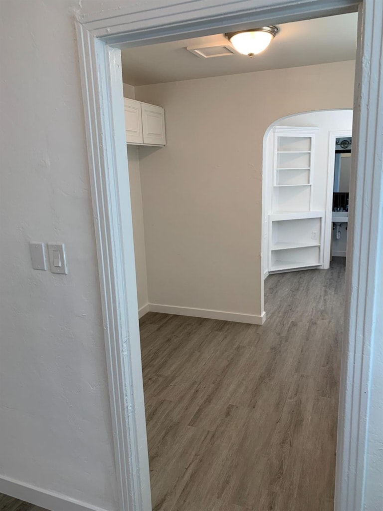 Photo 27 of 69 - 3736 Natoma Way, Sacramento, CA 95838