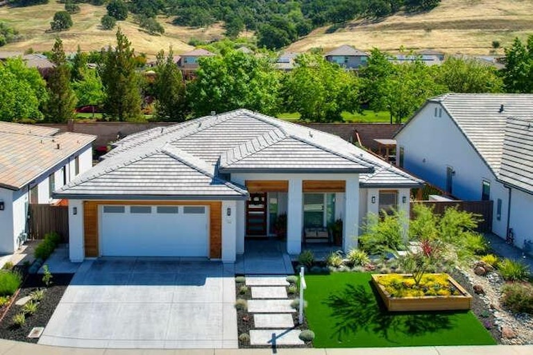 Photo 1 of 78 - 744 Oliver Ct, Folsom, CA 95630
