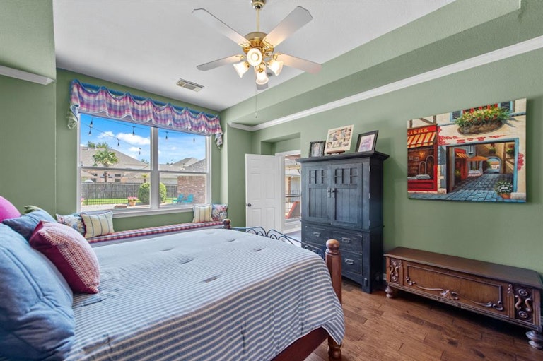 Photo 21 of 40 - 419 Deer Run, Keller, TX 76248
