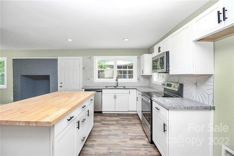 Photo 5 of 30 - 611 J Ave, Kannapolis, NC 28081
