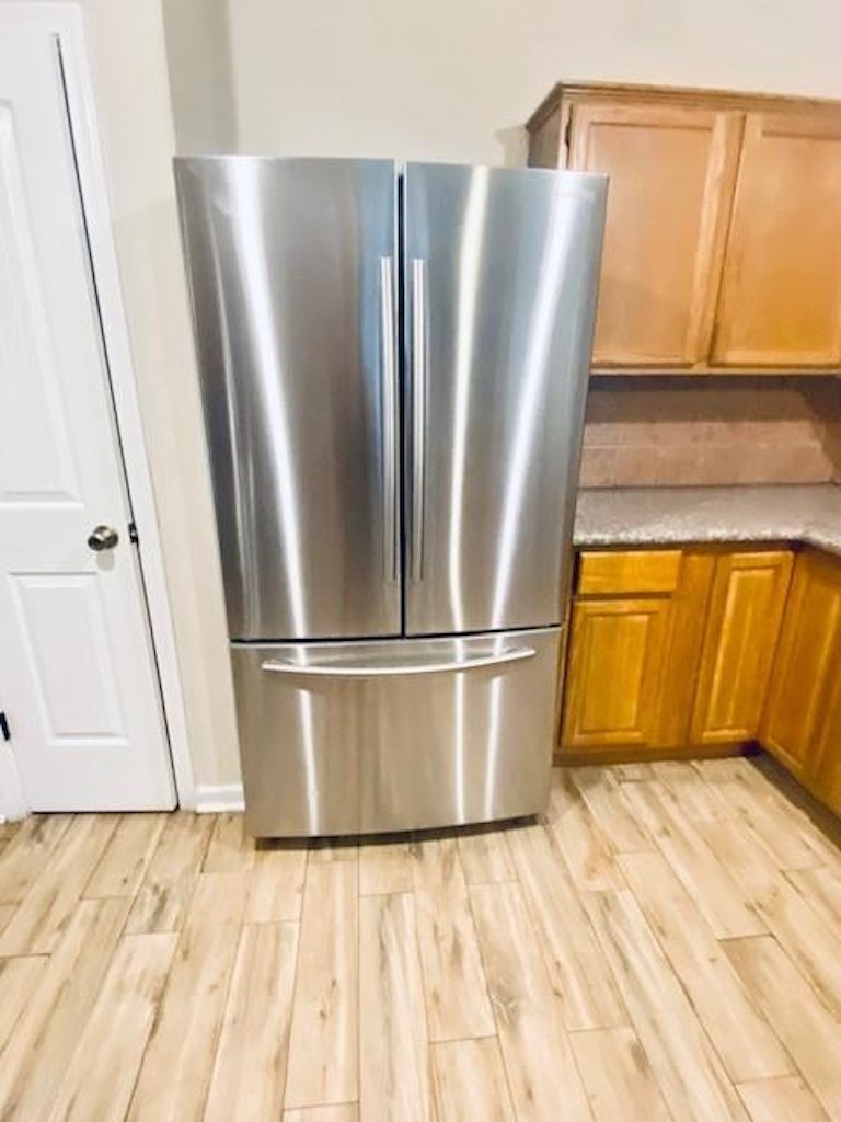 Photo 15 of 36 - 6126 Nancet Dr, Houston, TX 77041