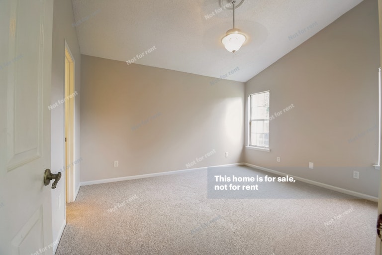 Photo 17 of 31 - 8350 Argyle Corners Ct, Jacksonville, FL 32244