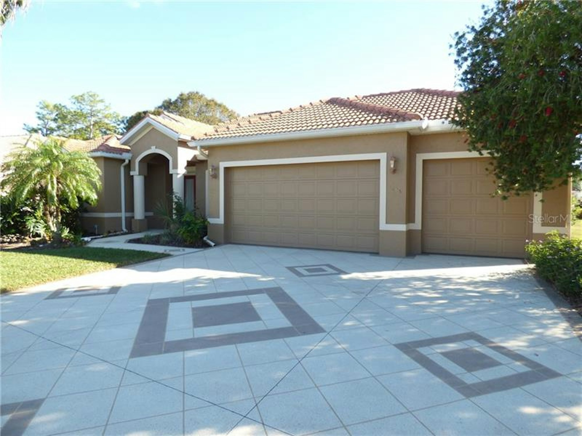Photo 1 of 25 - 1885 Silver Palm Rd, North Port, FL 34288