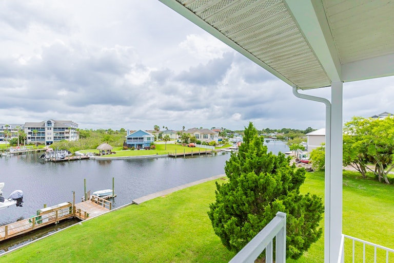 Photo 20 of 23 - 5712 Biscayne Ct #201, New Port Richey, FL 34652
