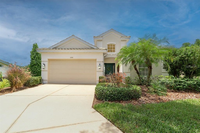 Photo 2 of 55 - 12143 Maple Ridge Dr, Parrish, FL 34219