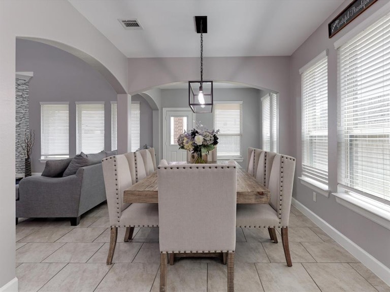 Photo 7 of 31 - 20711 Barrington Meadow Trce, Richmond, TX 77407