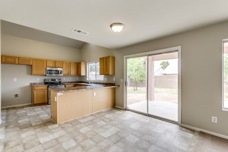 Photo 9 of 36 - 8539 W Sheridan St, Phoenix, AZ 85037