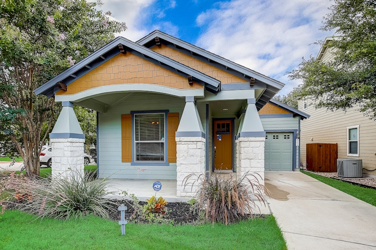 Photo 1 of 36 - 2620 Lightfoot Trl, Austin, TX 78745