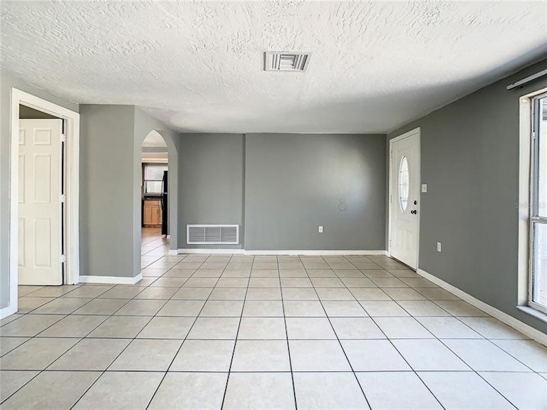 Photo 30 of 54 - 10136 Brandywine Ln, Port Richey, FL 34668