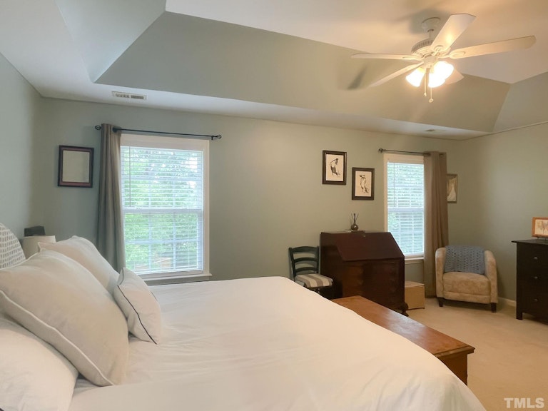 Photo 11 of 21 - 2408 Summit Dr, Hillsborough, NC 27278
