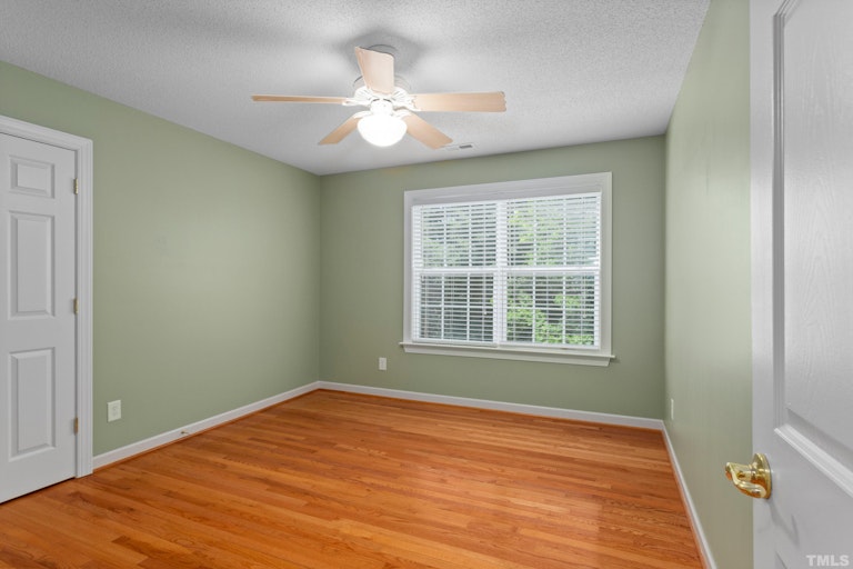 Photo 32 of 59 - 152 Rockport Ridge Way, Cary, NC 27519