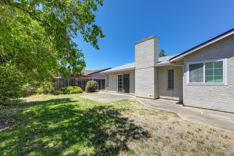Photo 36 of 37 - 660 Tailwind Dr, Sacramento, CA 95838
