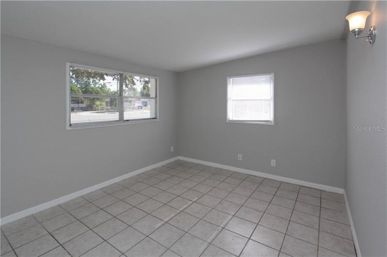 Photo 19 of 25 - 1501 S 78th St, Tampa, FL 33619