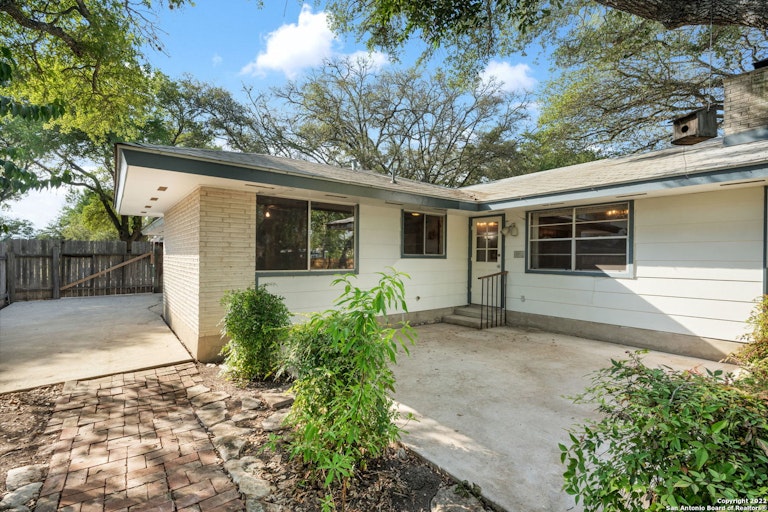 Photo 25 of 27 - 3538 Pinebluff Dr, San Antonio, TX 78230