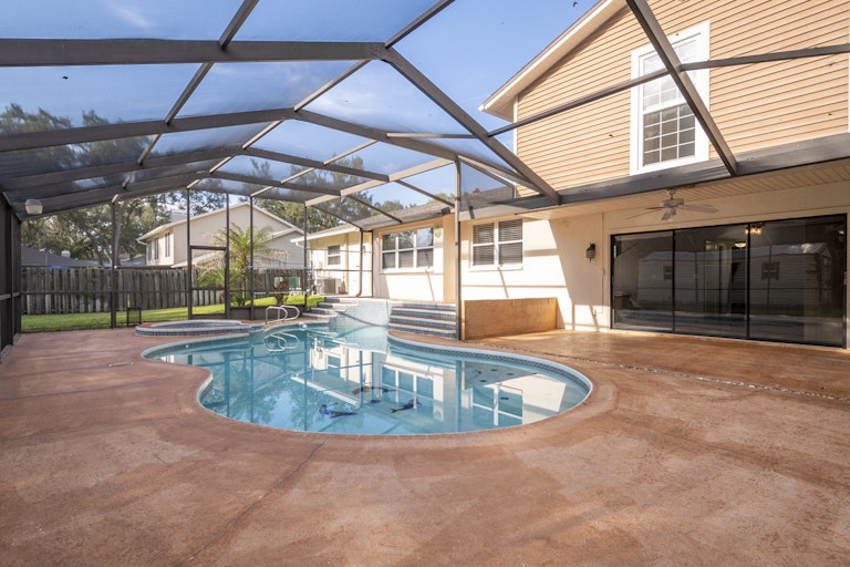 Photo 36 of 37 - 3909 Rosedale Dr, Brandon, FL 33511