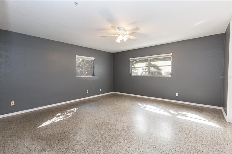 Photo 18 of 34 - 3112 Oak Bluff Dr, Orlando, FL 32827