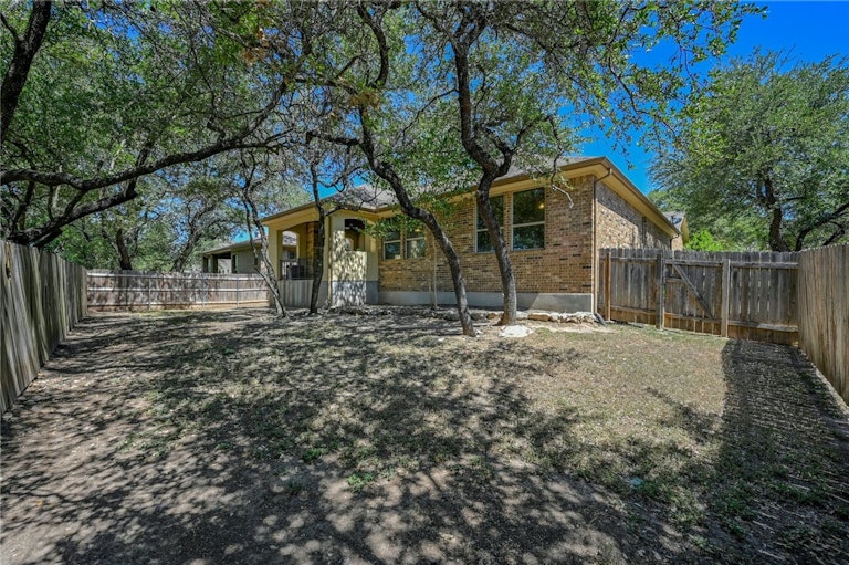 Photo 31 of 31 - 1008 Winding Way Dr, Georgetown, TX 78628
