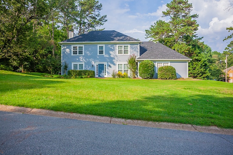 Photo 1 of 27 - 2555 Whitlock Trl, Lawrenceville, GA 30043