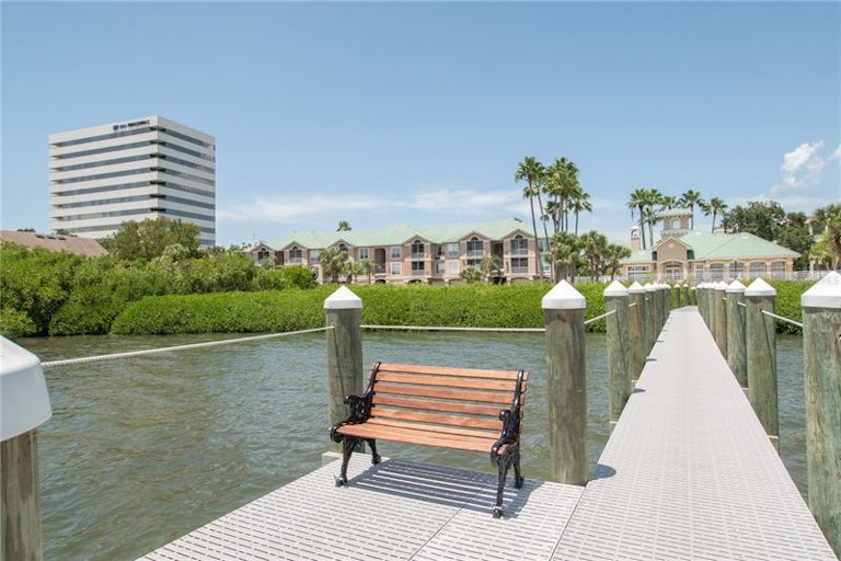 Photo 40 of 43 - 1309 Bay Club Cir #1309, Tampa, FL 33607