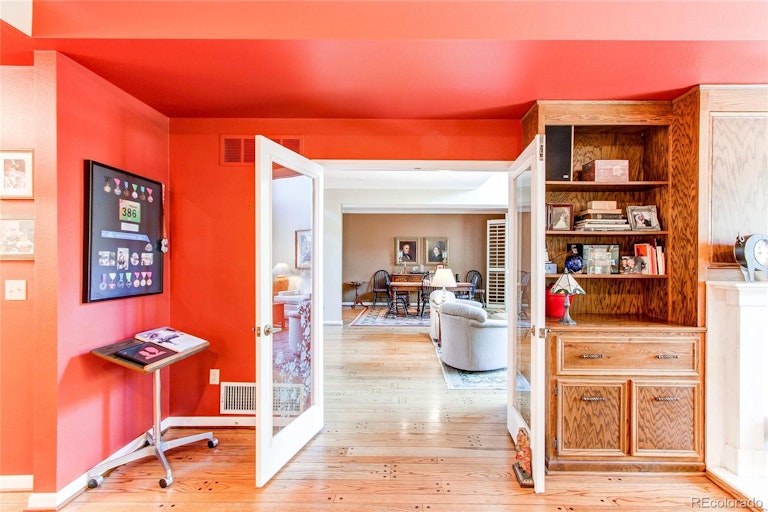 Photo 16 of 39 - 2800 S University Blvd #135, Denver, CO 80210