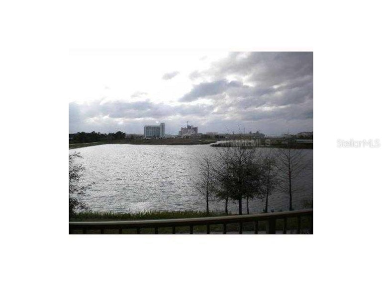 Photo 9 of 10 - 4102 Breakview Dr #20703, Orlando, FL 32819
