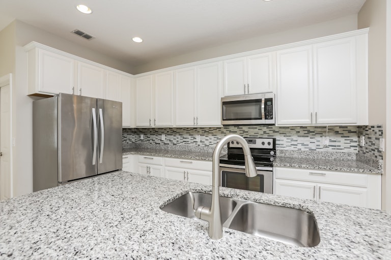 Photo 10 of 26 - 1392 Merion Dr, Mount Dora, FL 32757