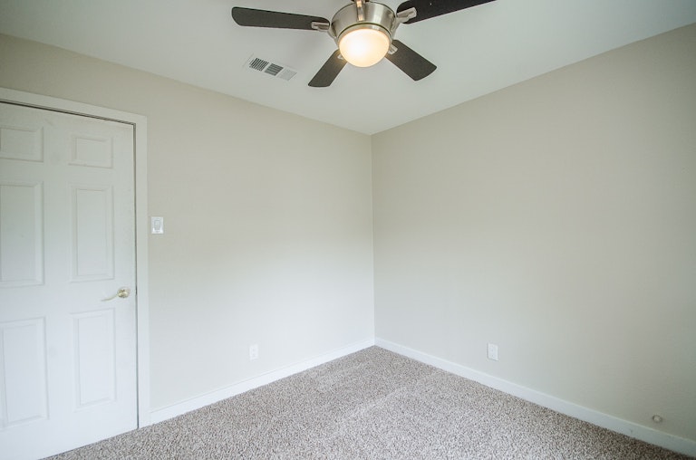 Photo 16 of 24 - 4205 Brambleton Pl, Forest Hill, TX 76119
