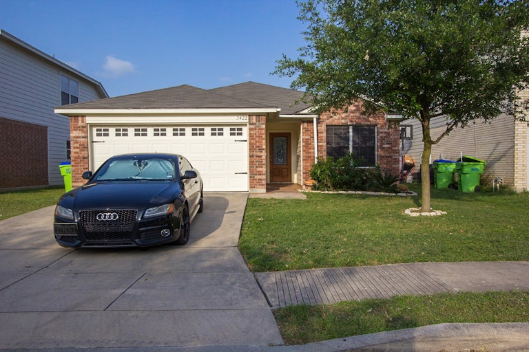 Photo 17 of 17 - 3422 Kodiak Diamond, San Antonio, TX 78245