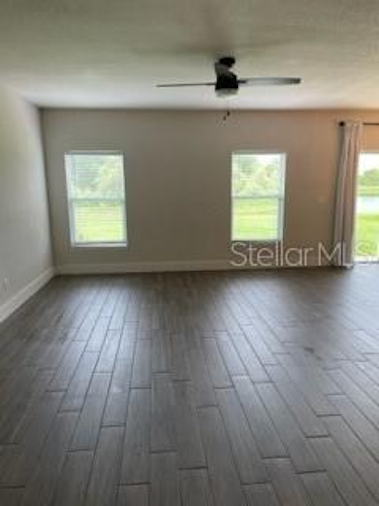 Photo 12 of 17 - 14558 Haddon Mist Dr, Wimauma, FL 33598
