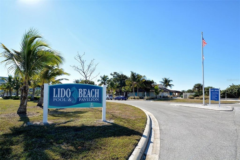 Photo 33 of 50 - 1001 Benjamin Franklin Dr #212, Sarasota, FL 34236