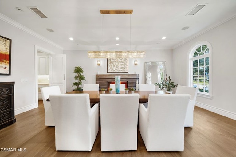 Photo 7 of 80 - 208 W Stafford Rd, Thousand Oaks, CA 91361