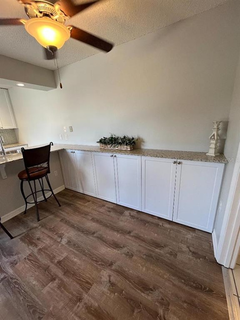 Photo 10 of 20 - 2955 Poplar Ave, Leesburg, FL 34748