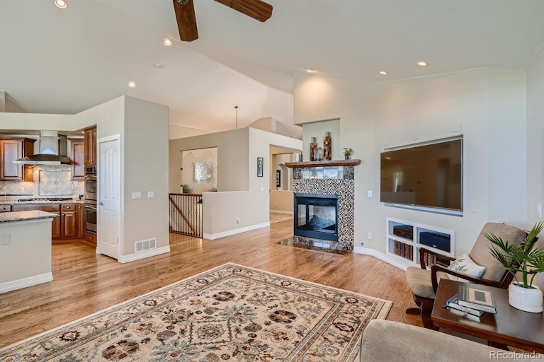 Photo 15 of 40 - 26741 E Clifton Dr, Aurora, CO 80016