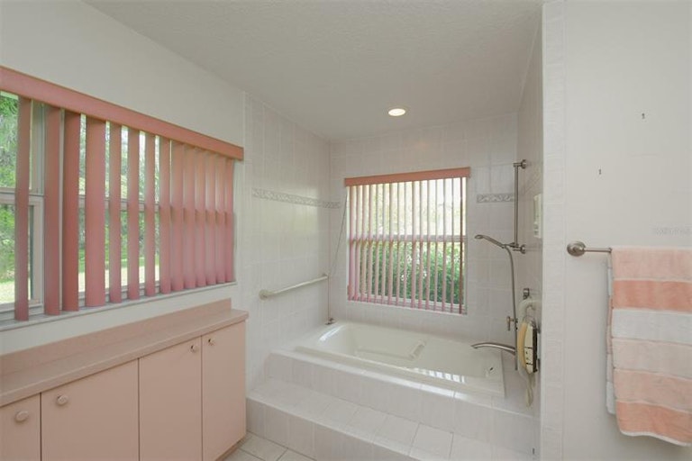 Photo 30 of 57 - 3711 Meridale Rd, Sarasota, FL 34238