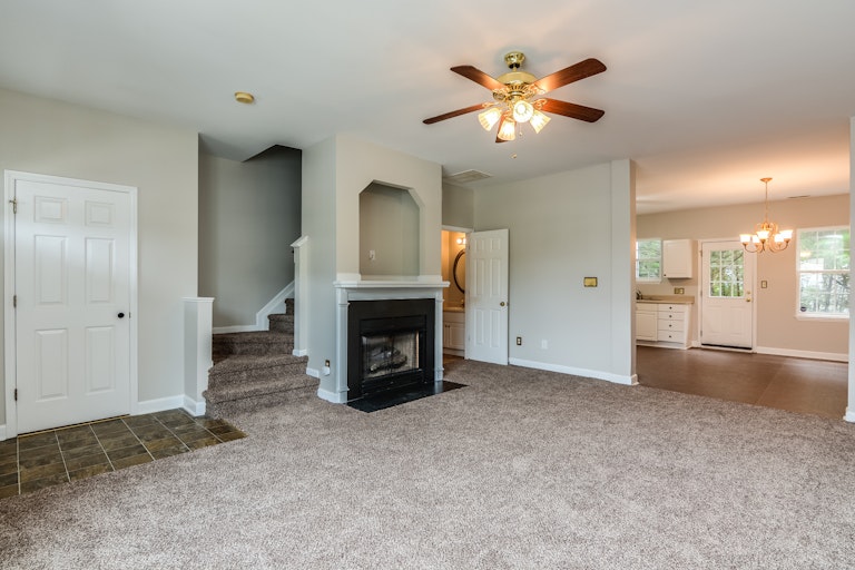Photo 8 of 19 - 6006 San Marcos Way, Raleigh, NC 27616