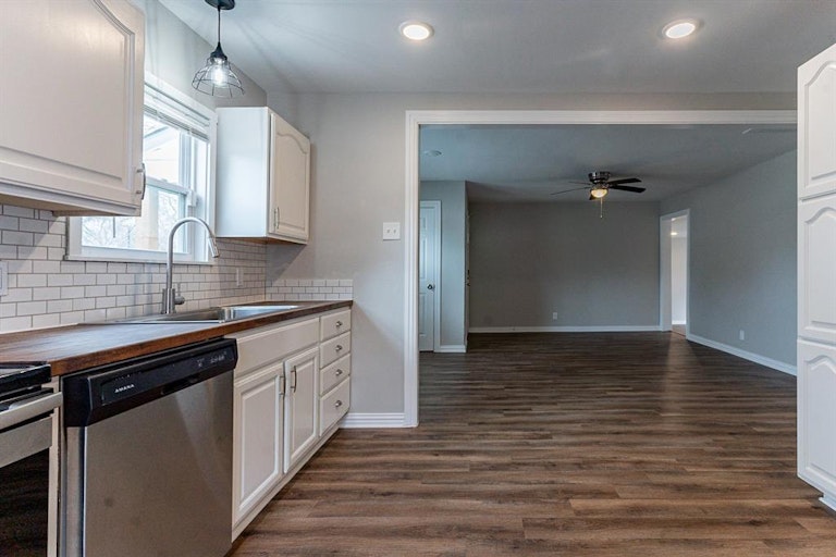 Photo 9 of 20 - 1417 Wynn Ter, Arlington, TX 76010