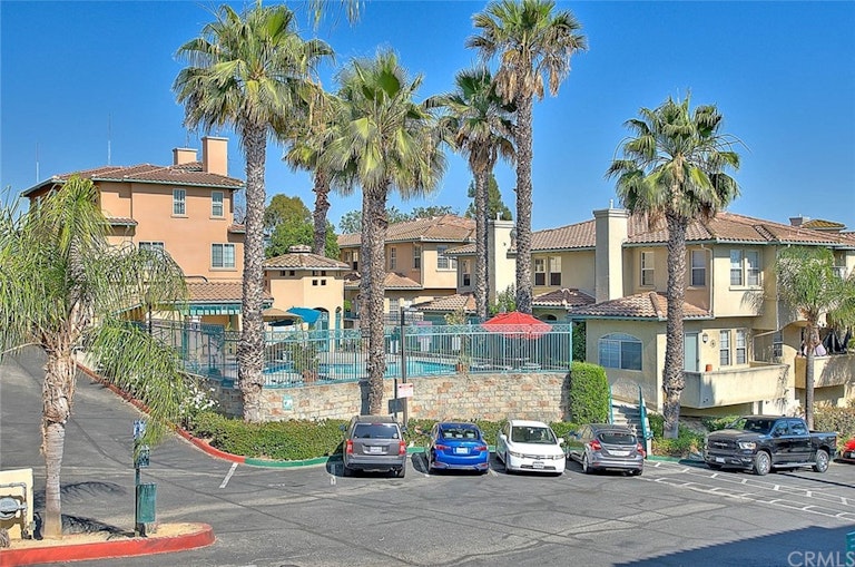 Photo 18 of 57 - 3711 Baldwin St #708, Los Angeles, CA 90031