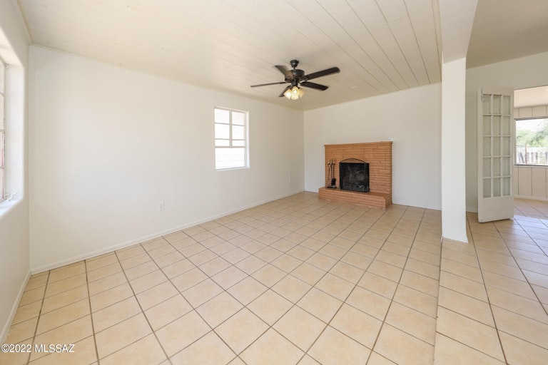 Photo 7 of 28 - 832 W Pennsylvania St, Tucson, AZ 85714