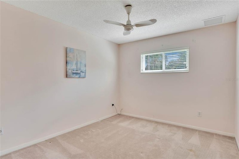 Photo 20 of 43 - 540 S Triplet Lake Dr, Casselberry, FL 32707