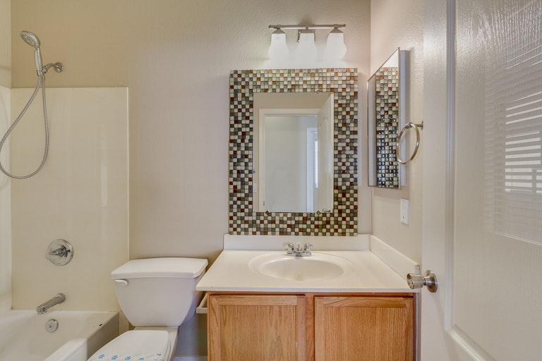Photo 22 of 25 - 6609 W Lawrence Ln, Glendale, AZ 85302