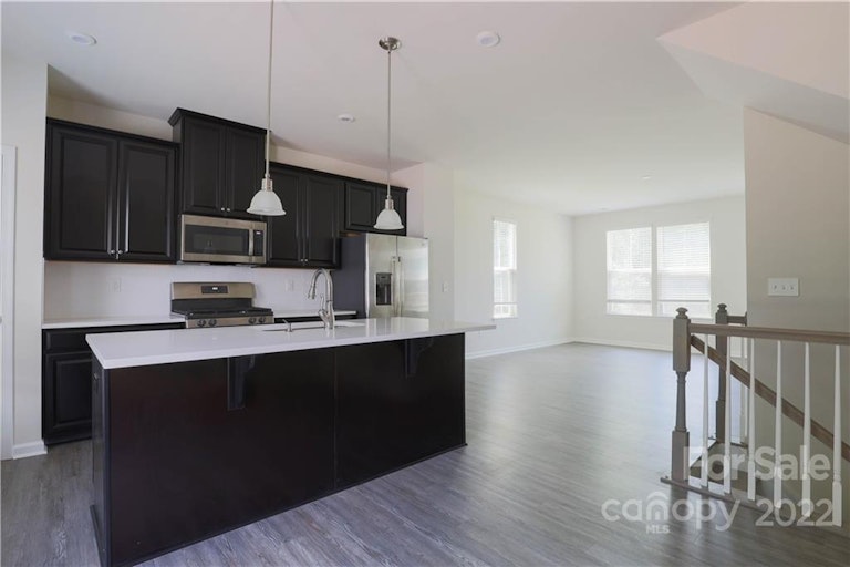 Photo 5 of 16 - 1156 Ashbury St, Charlotte, NC 28216