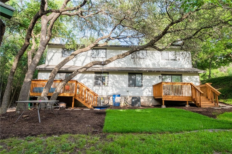 Photo 27 of 32 - 9000 Mountain Ridge Dr, Austin, TX 78759