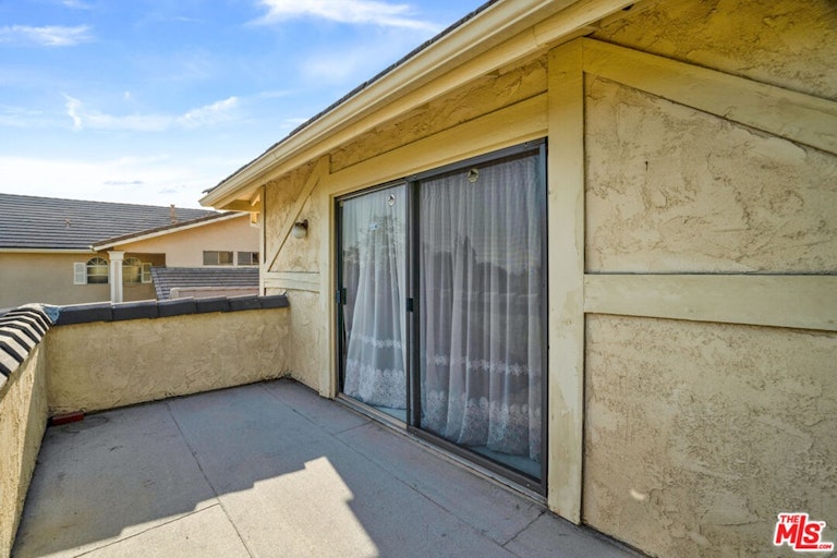 Photo 42 of 53 - 18502 Entrada Ct, Porter Ranch, CA 91326