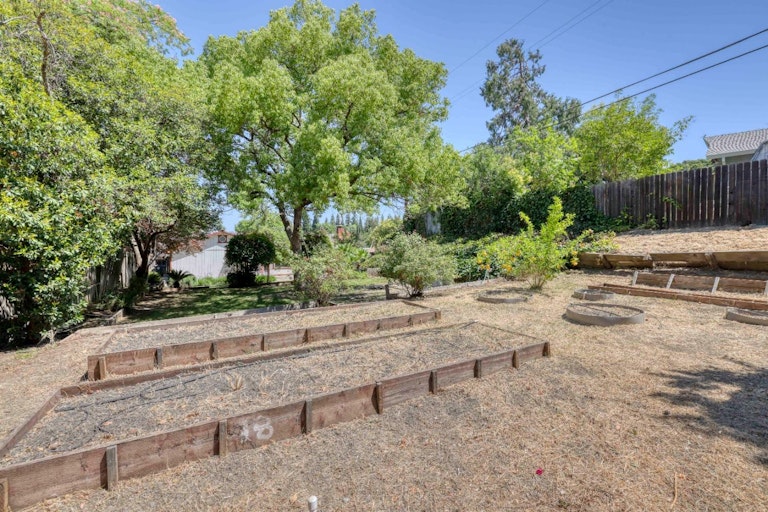Photo 30 of 32 - 7446 Northlea Way, Citrus Heights, CA 95610