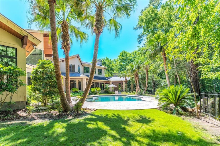 Photo 45 of 50 - 11010 Wickwood Dr, Houston, TX 77024