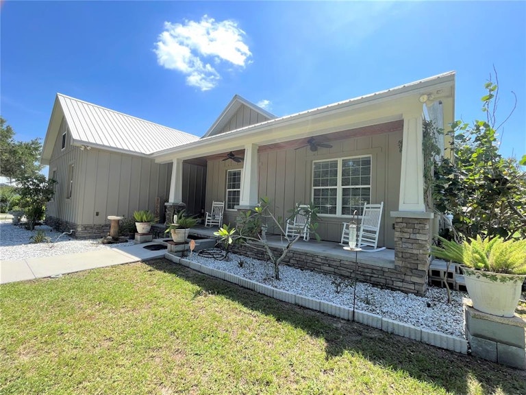 Photo 5 of 39 - 6009 Laurel Oak Dr, Lakeland, FL 33811