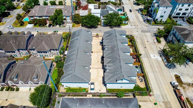 Photo 43 of 47 - 2828 Bering Dr, Houston, TX 77057