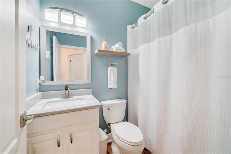 Photo 16 of 31 - 9524 Osprey Landing Dr, Orlando, FL 32832