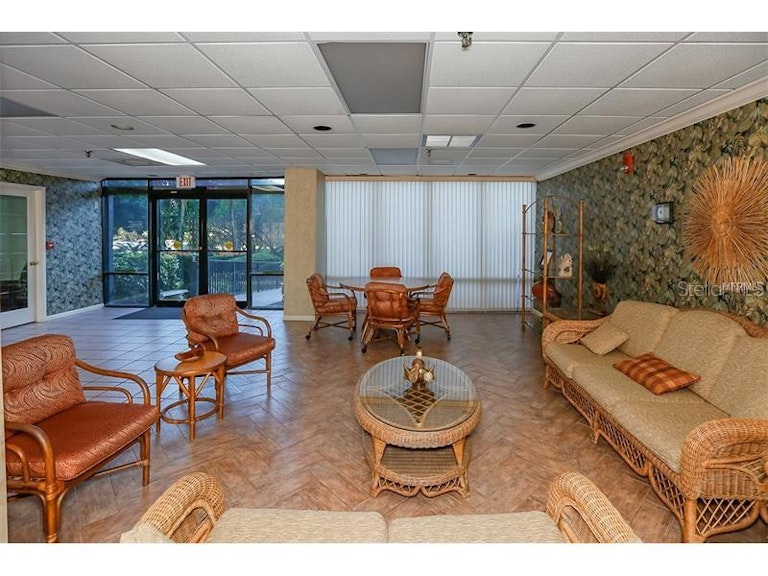 Photo 19 of 22 - 7050 Sunset Dr S #614, South Pasadena, FL 33707